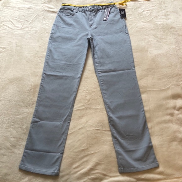 NWT Gloria Vanderbilt slimming Jean classic rise - Picture 2 of 7
